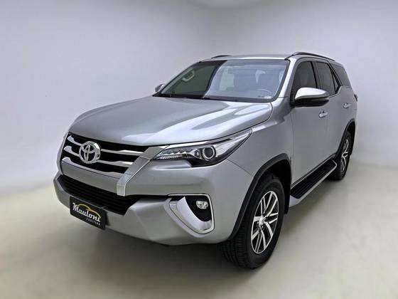 TOYOTA HILUX SW4 2.8 SRX 4X4 16V TURBO INTERCOOLER DIESEL 4P AUTOMÁTICO